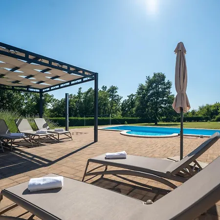 Вилла Elida With Heated Pool - Istria Пазин
