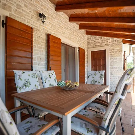 Вилла Elida With Heated Pool - Istria *