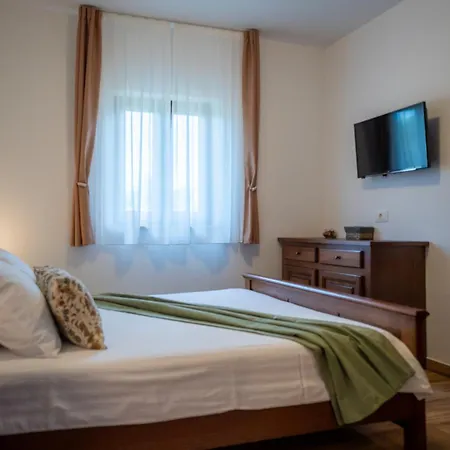 Elida With Heated Pool - Istria Villa Pazin