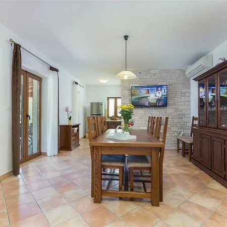 Elida With Heated Pool - Istria *